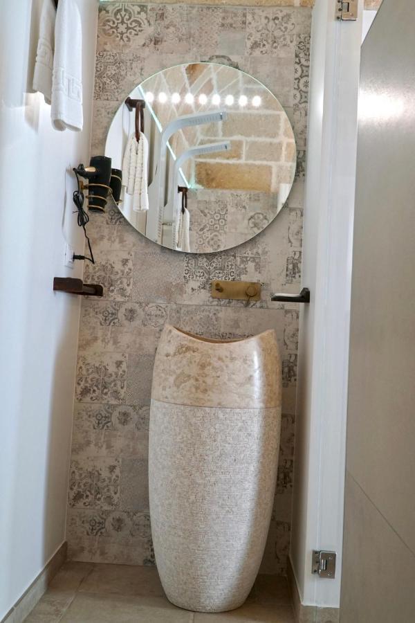 Suite 141 - Luxury B&B モノーポリ エクステリア 写真